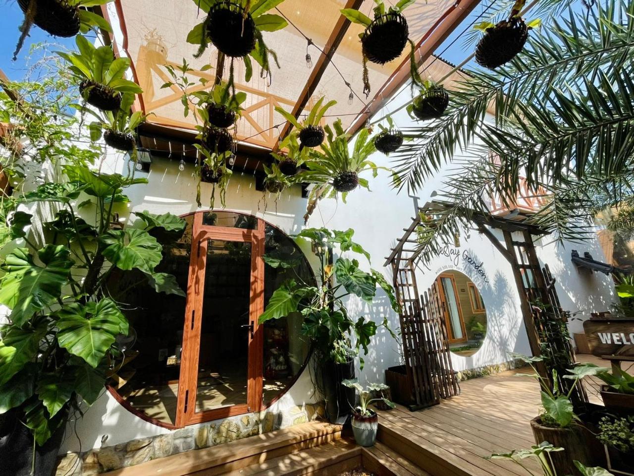 La Garden Homestay Long Xuyên Zewnętrze zdjęcie