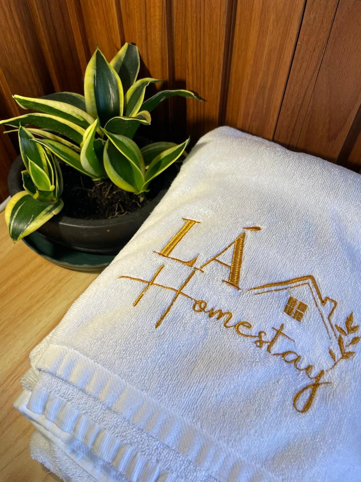 La Garden Homestay Long Xuyên Zewnętrze zdjęcie